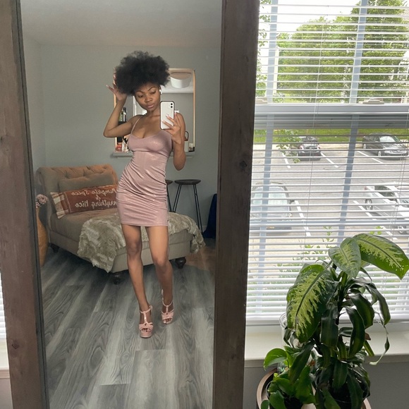 Pale Nude Pink Backless Lace MIDI Dress - Picture 8 of 16